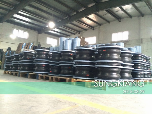 上海淞江减震器制造有限企业双球橡胶接头厂家