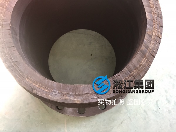 【发货现场】长江抽水橡胶软管接头发往重庆丰都县水泥厂