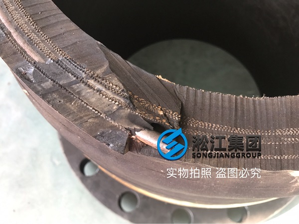 【发货现场】长江抽水橡胶软管接头发往重庆丰都县水泥厂
