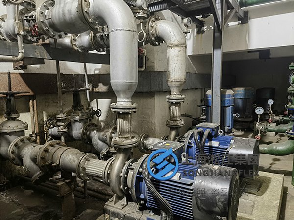 三效蒸发系统冷却水泵金属软管使用现场